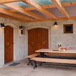 In Kranjska Krain 42904